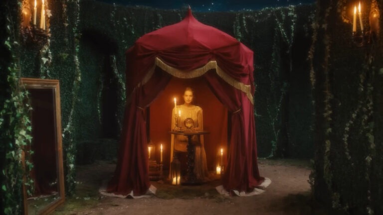 DIor – Enchanted World